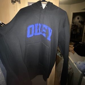 Obey men’s hoodie